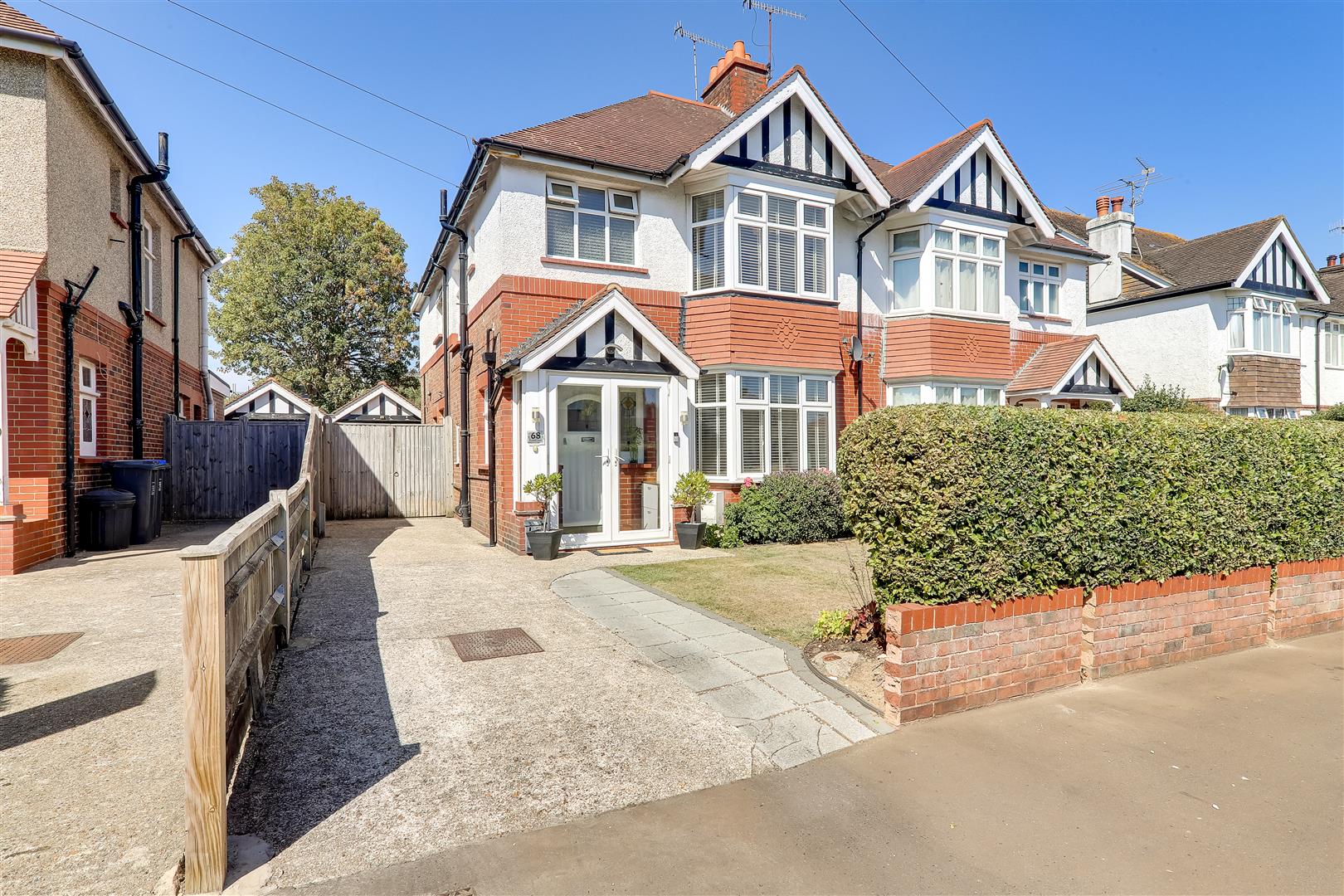 House - Semi-Detached | Broomfield Avenue, Thomas A Becket, Worthing | For Sale